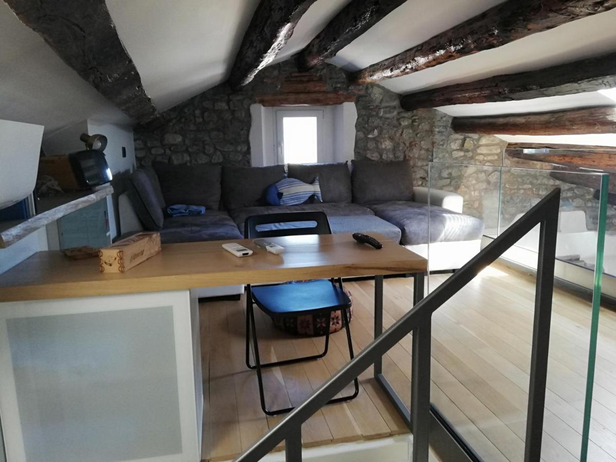 Апартаменти Loft In Piazza Con Soppalco Чивідале-дель-Фріулі Екстер'єр фото
