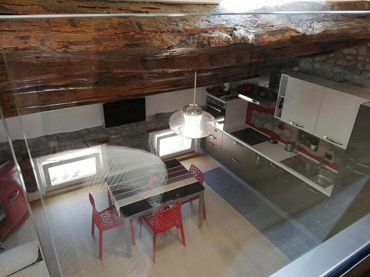 Апартаменти Loft In Piazza Con Soppalco Чивідале-дель-Фріулі Екстер'єр фото